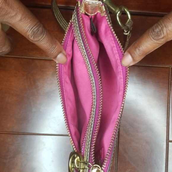 Coach wristlet - Picture 5 of 5